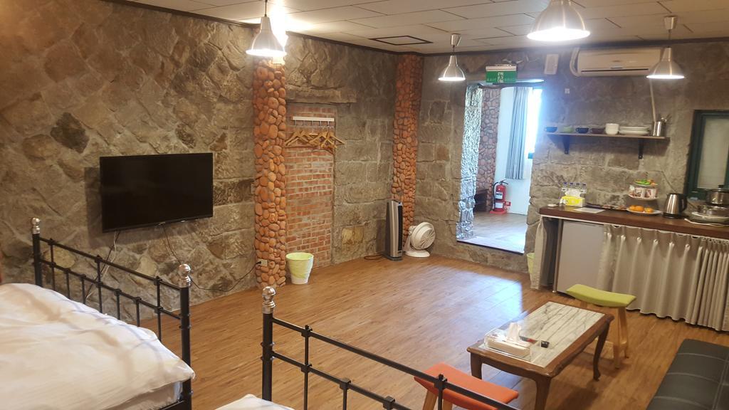 Jiufen Walk Inn 3X3 ภายนอก รูปภาพ
